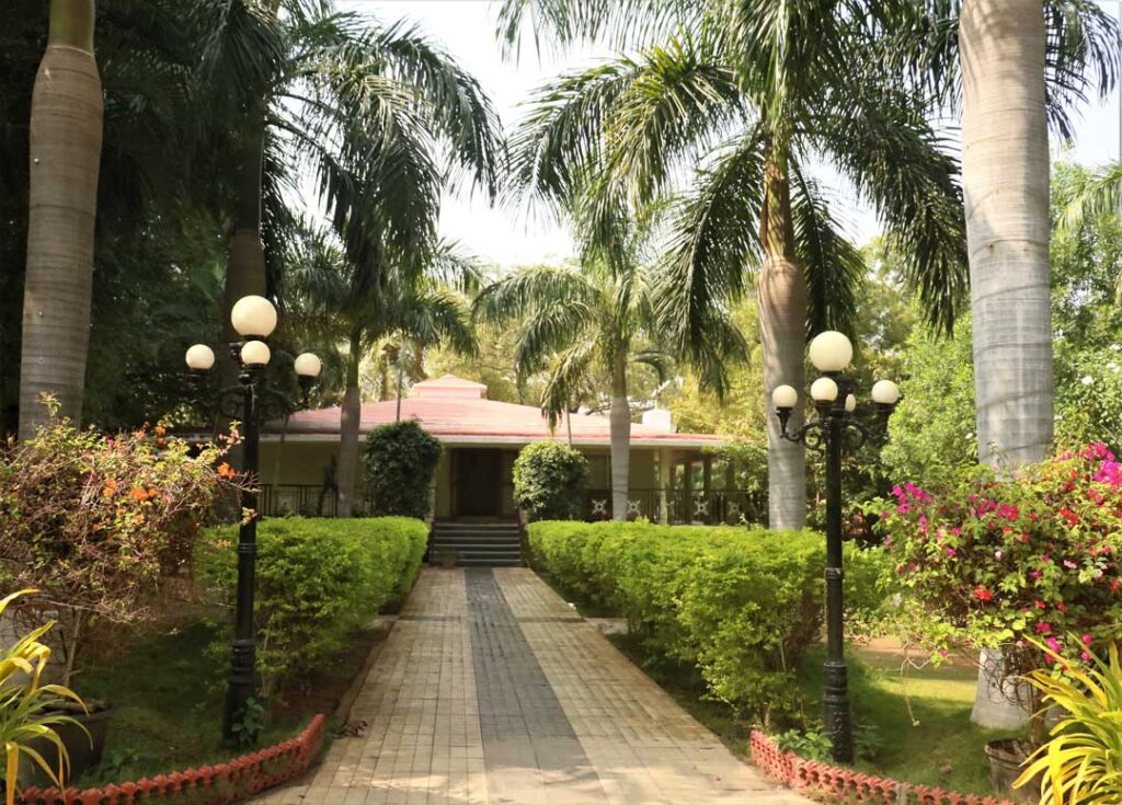 Tamarind Trees Farmhouse - A Boutique Resorts near Chilkur